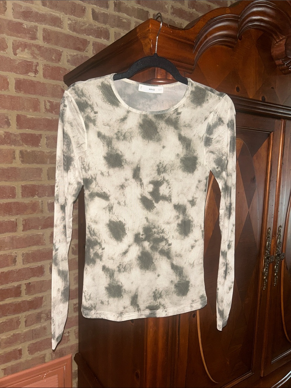 Women's Long Sleeve Tie-Dye Top in Olive